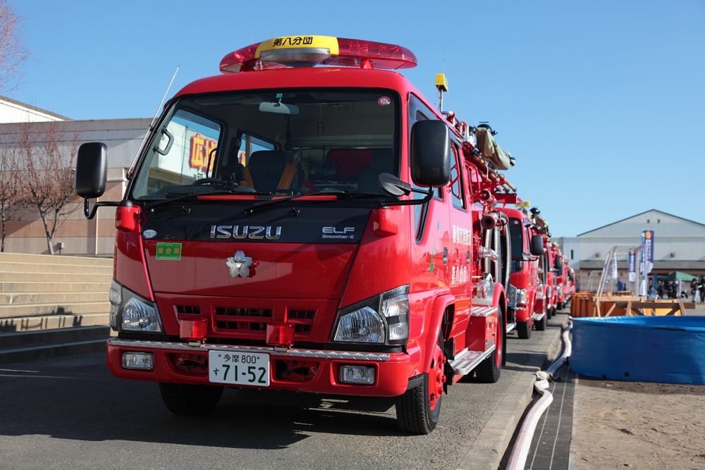 稲城市消防出初式 消防車