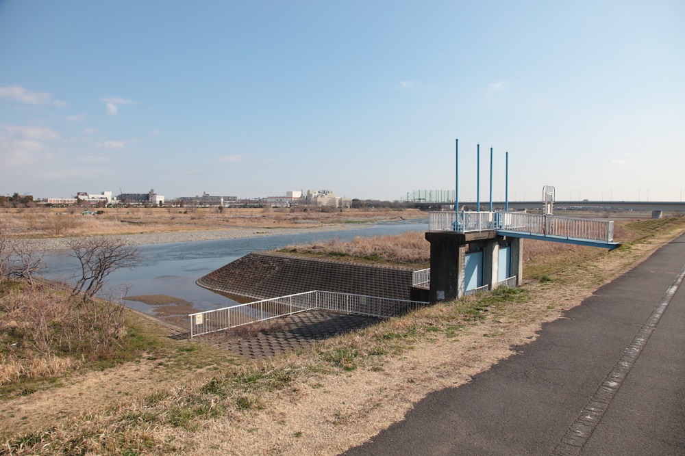 北緑地公園の水門