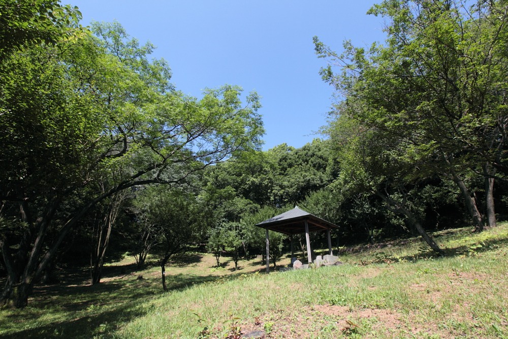 城山公園の東屋